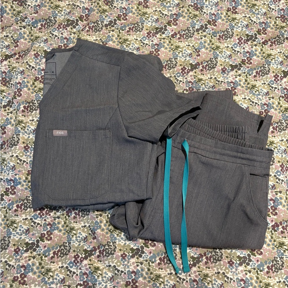 Graphite figs set women’s